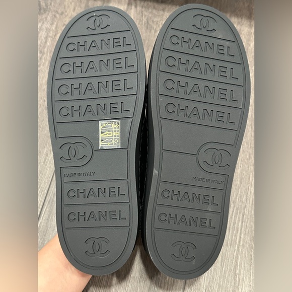 Black Quilted Platform Sneakers - Picture 14 of 16